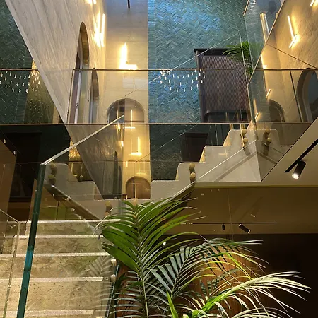 Hotel Vico 4*